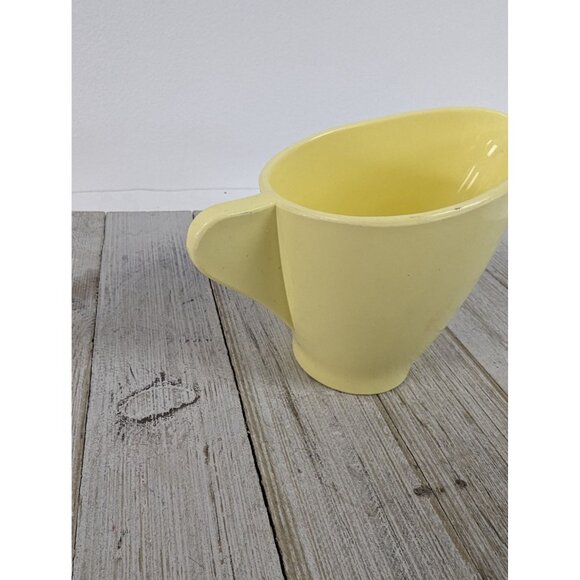 Vintage Spaulding Ware Chicago Melamine Melmac Yellow Creamer - Picture 3 of 7